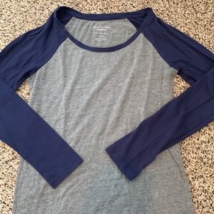 Long sleeve tee shirt